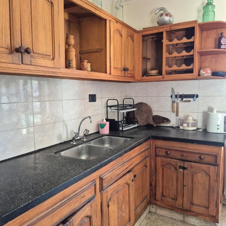 CASA ND - NUESTRO DESTINO - Pileta, Quincho, Céntrica, 6 Personas - Casa de 2 dormitorios - 13