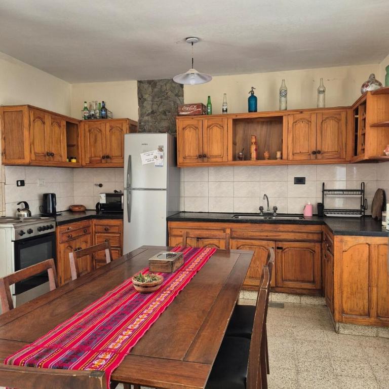 CASA ND - NUESTRO DESTINO - Pileta, Quincho, Céntrica, 6 Personas - Casa de 2 dormitorios - 12