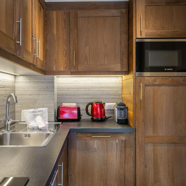 Appartement rénové 4 pers à 100m des pistes avec balcon et parking - Appartamento con 1 Camera da Letto - 11