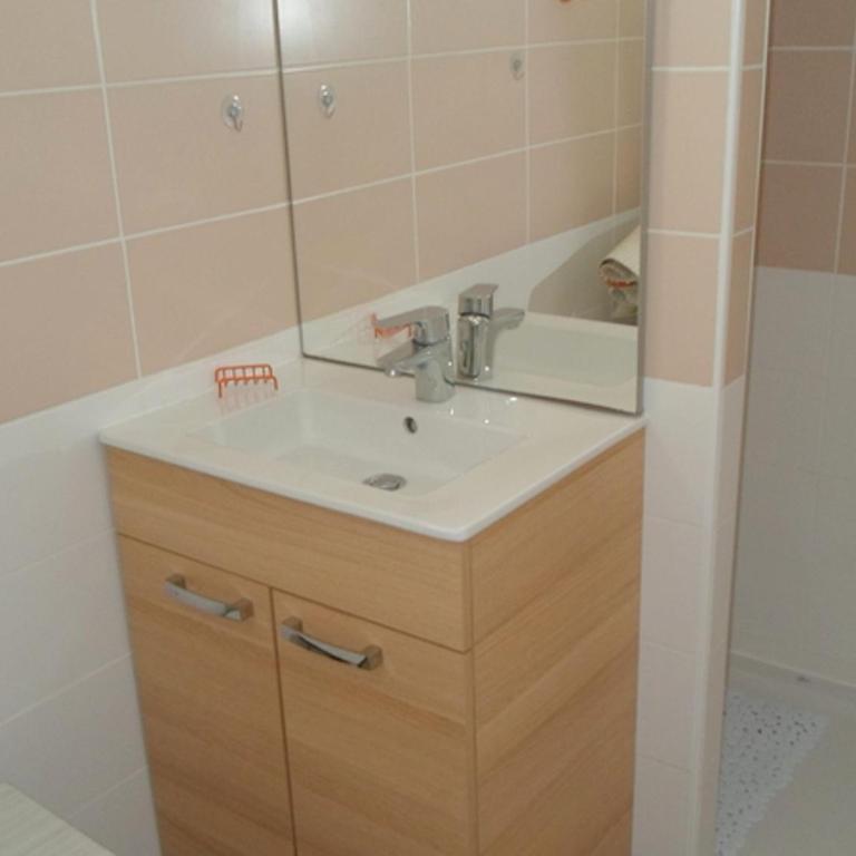 Appartement 2* à Balaruc-les-Bains, animaux admis, proche Thermes - Appartement 1 Chambre - 12