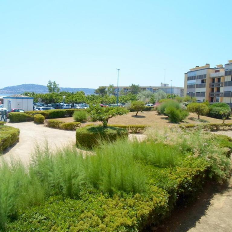 Appartement lumineux près des Thermes avec balcon et WIFI - Appartement 2 Chambres - 12