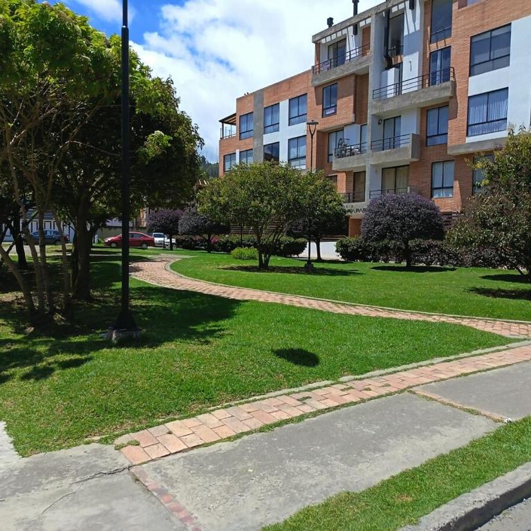 Precioso Apartamento, Completo Incluidos Servicios - Apartamento de 1 dormitorio - 49