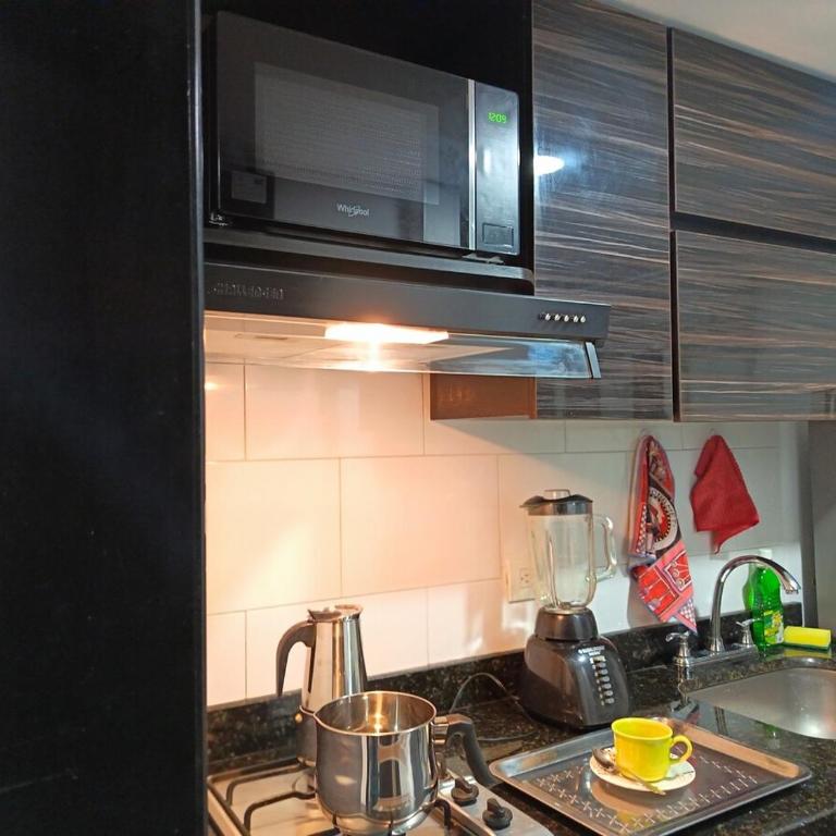 Precioso Apartamento, Completo Incluidos Servicios - Apartamento de 1 dormitorio - 58