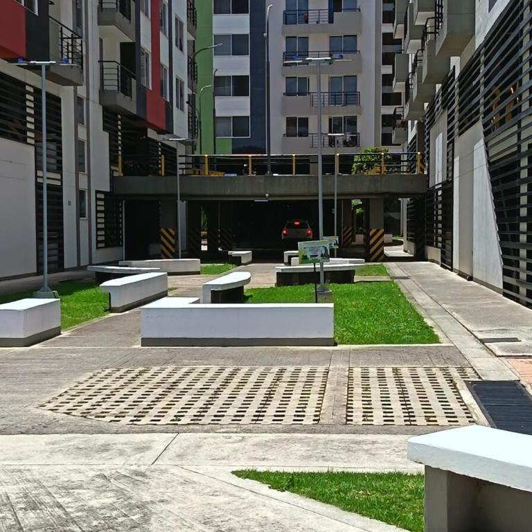Precioso Apartamento, Completo Incluidos Servicios - Apartamento de 1 dormitorio - 63