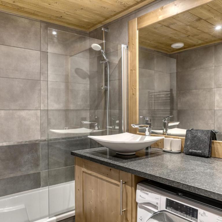 Appartement confortable à Villard-sur-Doron pour 6 personnes avec parking - Appartamento con 3 Camere da Letto - 14