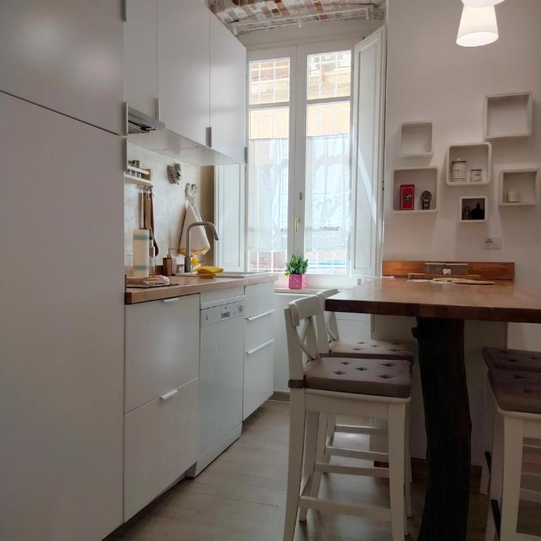 Center Suite - Appartamento con 2 Camere da Letto - 4