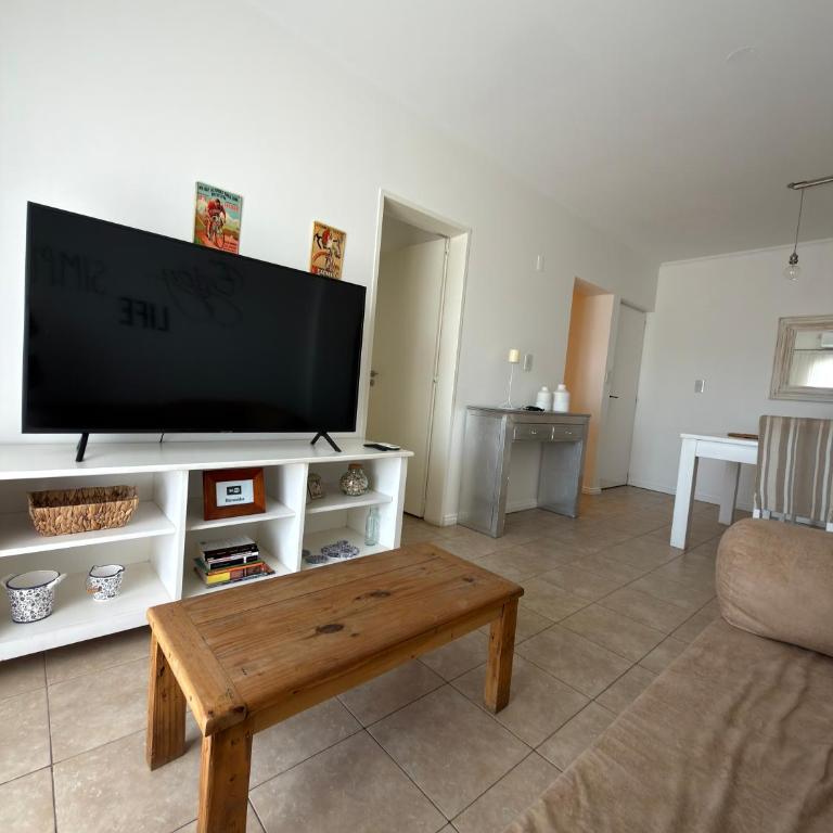 Departamento Laura con Cochera - Apartamento de 1 dormitorio - 4