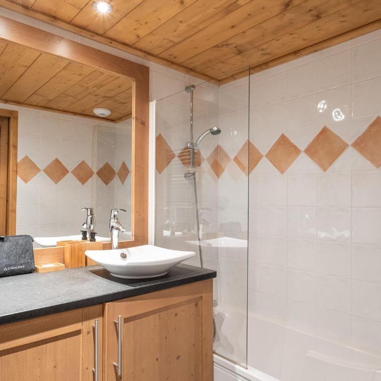 Bel appartement à Bisanne 1500 avec parking inclus pour 6 pers - Appartement 2 Chambres - 12