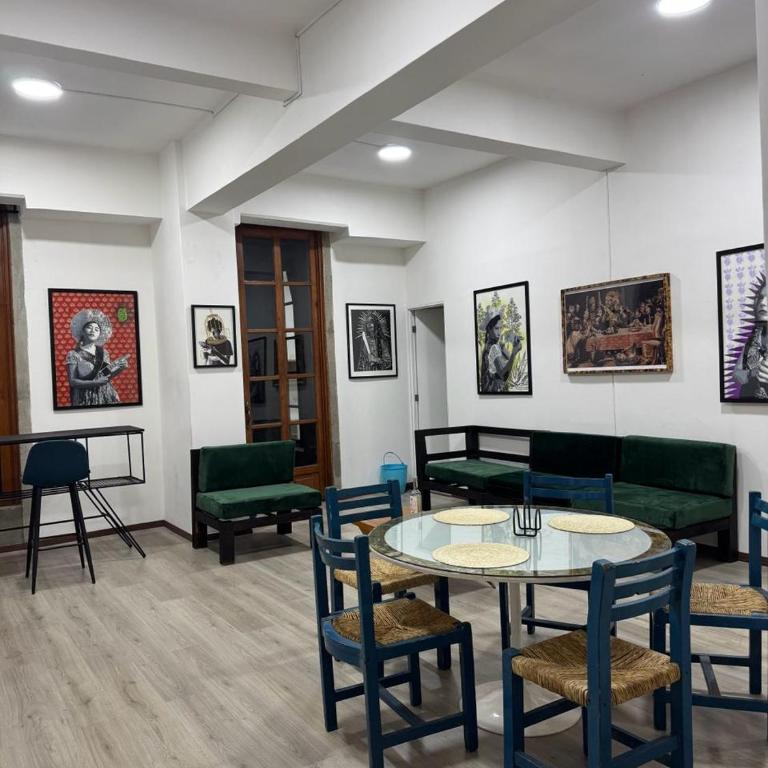 Colonial Art-Apt, 450m from the Zocalo - Three-Bedroom Apartment - 8