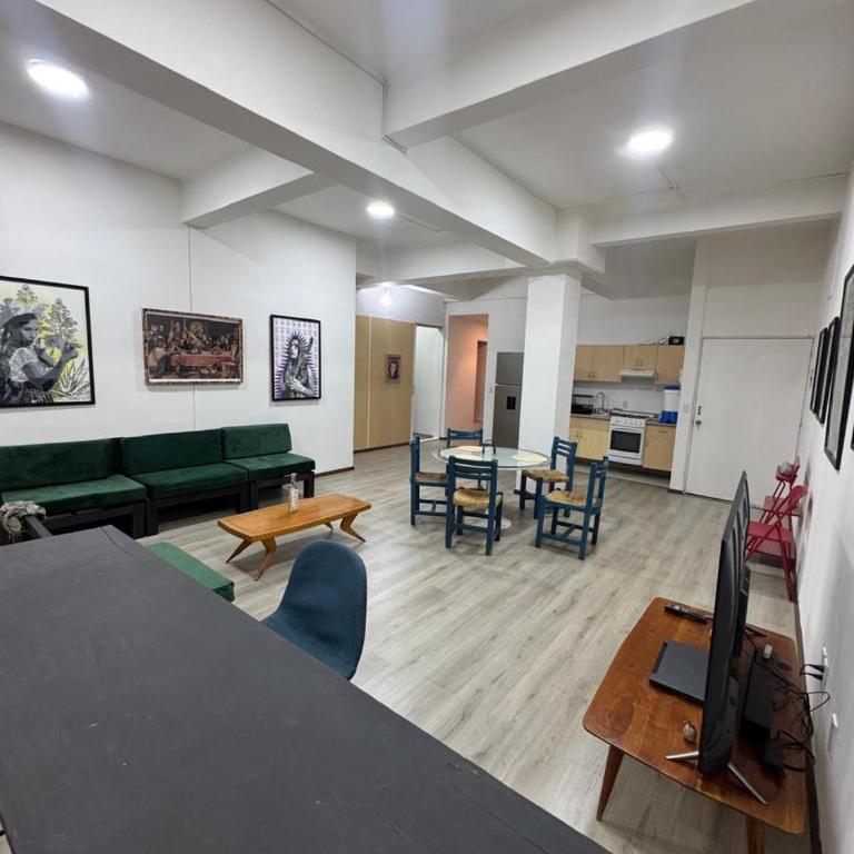 Colonial Art-Apt, 450m from the Zocalo - Three-Bedroom Apartment - 27