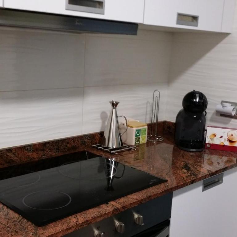 Apartamentos Ferrán Paqui - Apartamento de 3 dormitorios con balcón - 11
