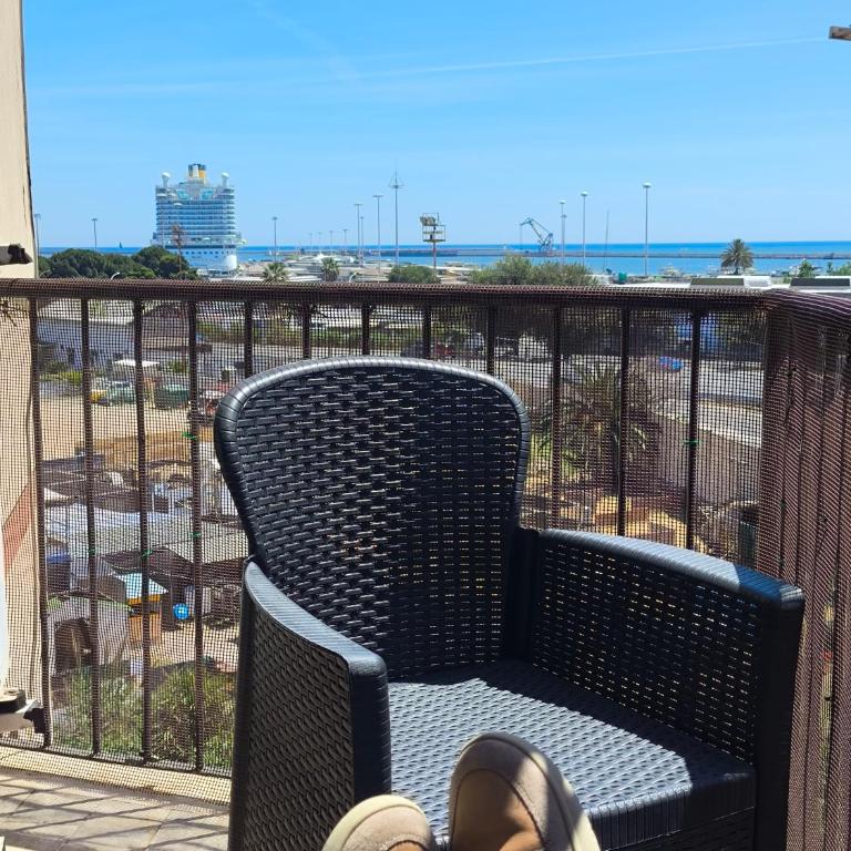 Cerulean Harbour ROOMS - WiFi, AC, 5 minutes from the Beach, Parking, Terrace, Air Conditioning - Camera Matrimoniale con Terrazza - 3