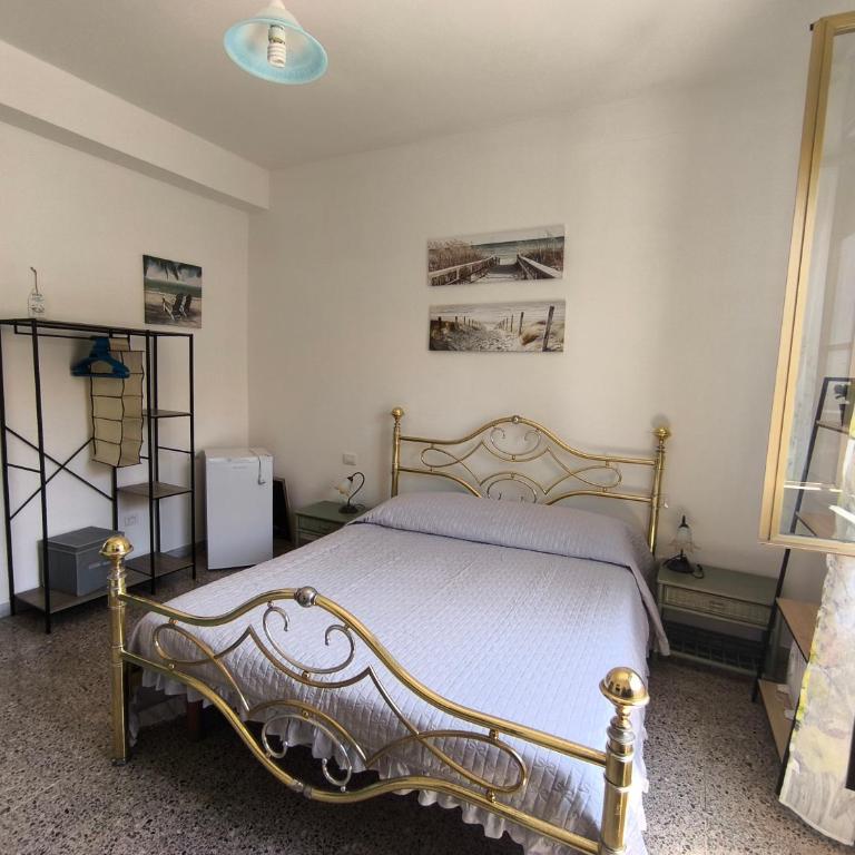 Cerulean Harbour ROOMS - WiFi, AC, 5 minutes from the Beach, Parking, Terrace, Air Conditioning - Camera Matrimoniale - 2