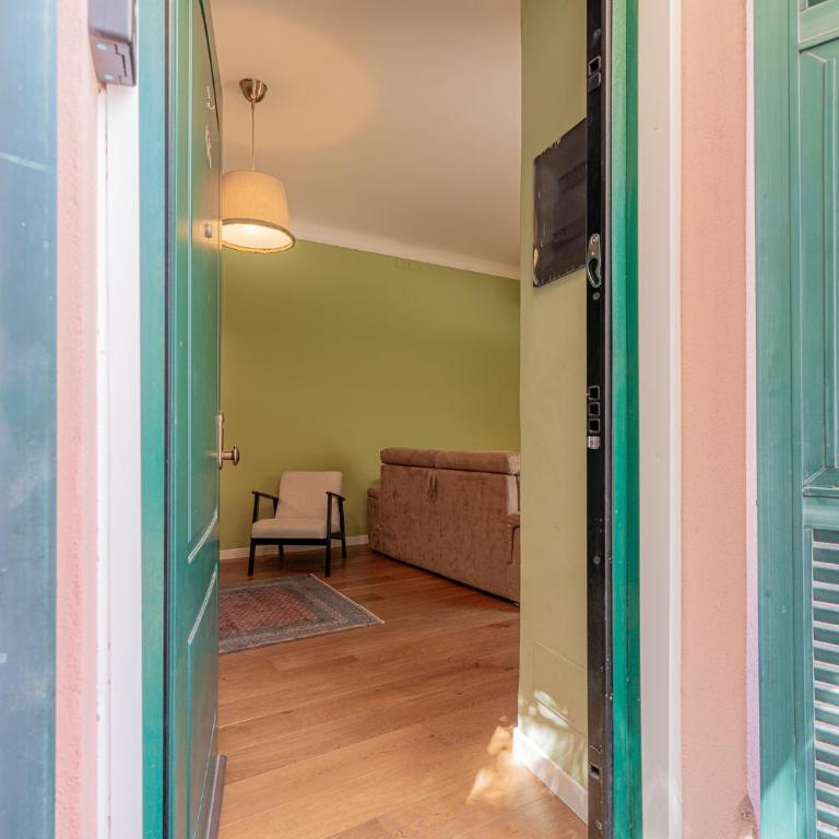 Casa Nina Carignano Private Parking Genoa - Two-Bedroom Apartment - 11