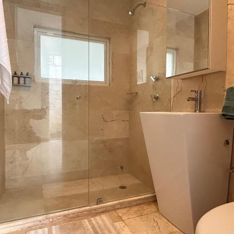Condesa Residence Campeche 2 Spacious Ground-Level Apartment in the Heart of Condesa - Apartamento - 72
