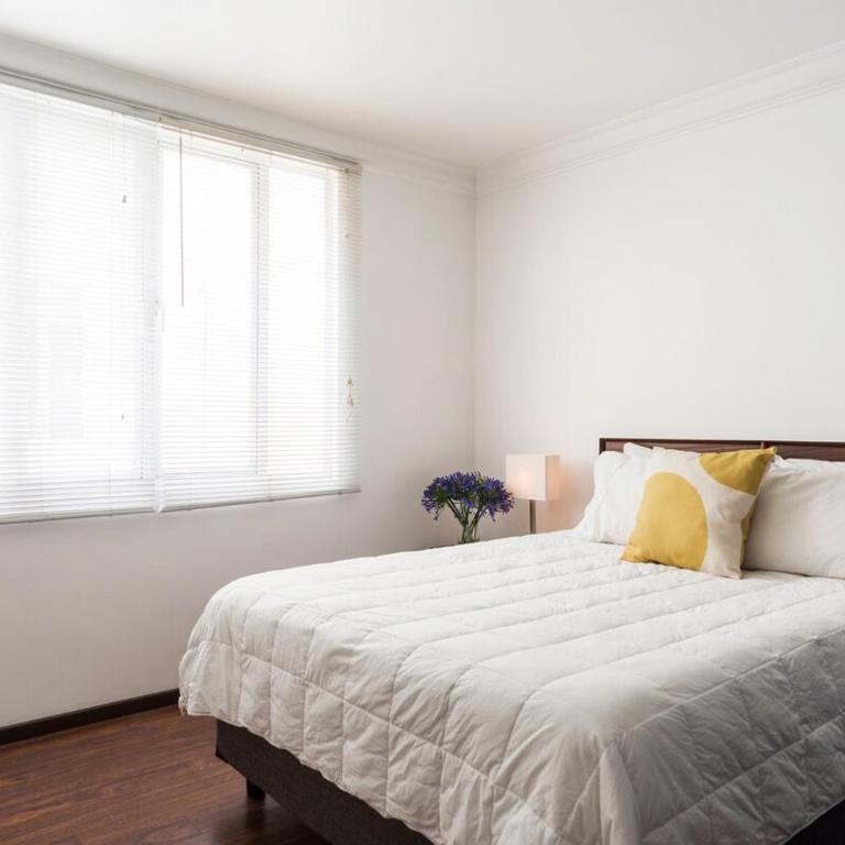 Condesa Residence 7 Stylish 2 Bedroom, 1 Bathroom Residence Accentuating Expansive Interiors - Apartment - 10