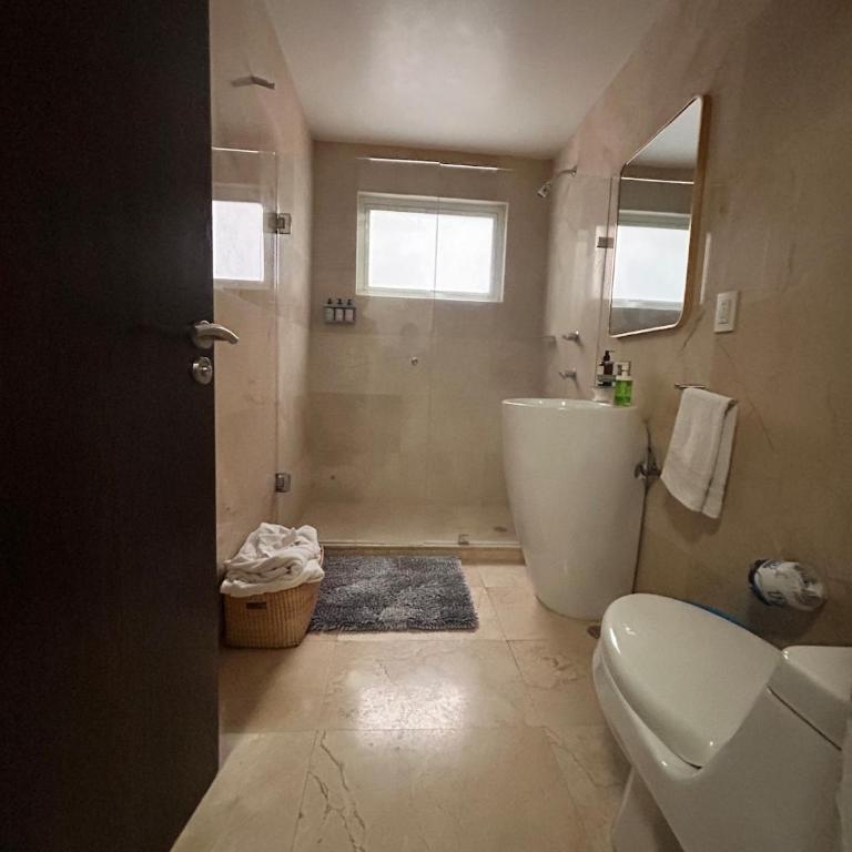 Condesa Residence Campeche 6 2BR, 1BA Apartment with Expansive Living Space - Apartment - 36