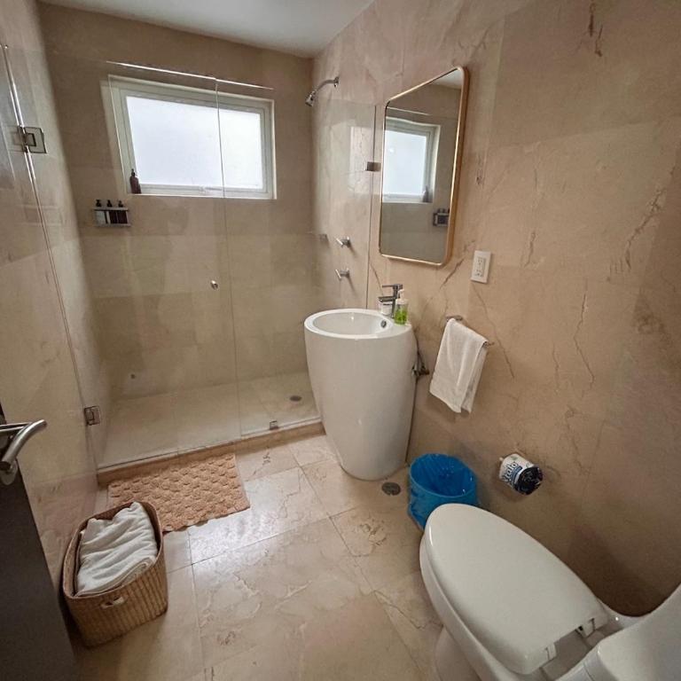 Condesa Residence Campeche 6 2BR, 1BA Apartment with Expansive Living Space - Apartment - 37
