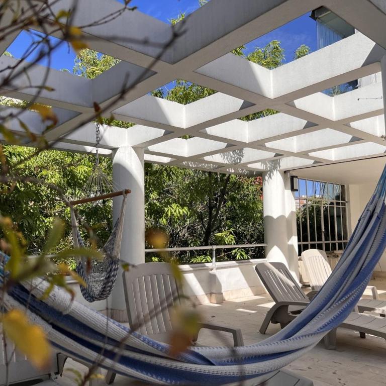 Condesa Residence Campeche 3 Charm 2BR 1BA Apartment with Expansive Living Space - Apartment - 13