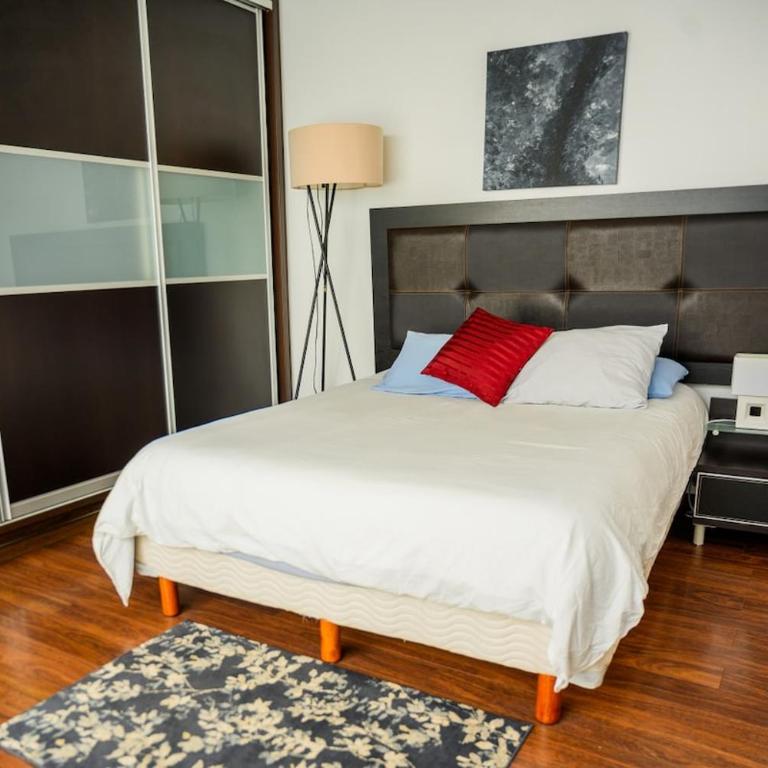 Condesa Residence Amsterdam 304 Inviting 1 Bed, 1 Bath Home Located on Picturesque Amsterdam Avenue - Apartamento - 23