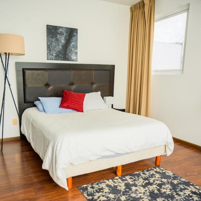 Condesa Residence Amsterdam 304 Inviting 1 Bed, 1 Bath Home Located on Picturesque Amsterdam Avenue - Apartamento - 25