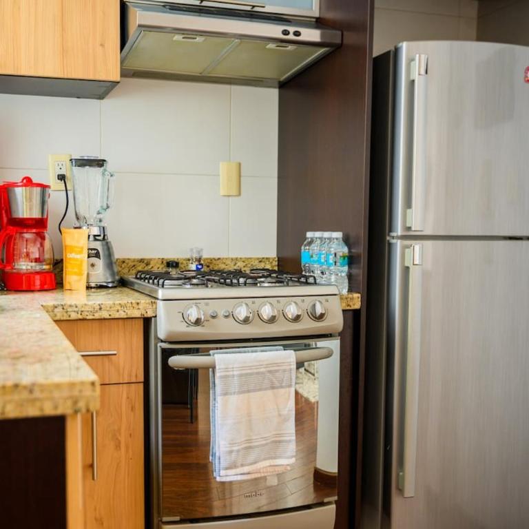 Condesa Residence Amsterdam 304 Inviting 1 Bed, 1 Bath Home Located on Picturesque Amsterdam Avenue - Apartamento - 34