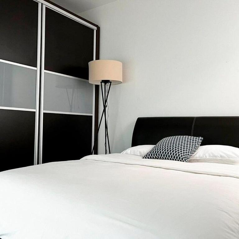 Condesa Residence Amsterdam 204 Private 1Bed 1Ba on Amsterdam Av - Apartamento - 2