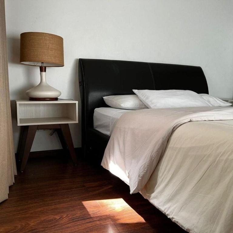 Condesa Residence Amsterdam 203 Shiny 1Bed 1Bath on Amsterdam Av - Apartamento - 3