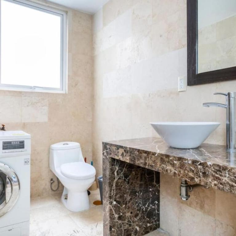 Condesa Residence Amsterdam 203 Shiny 1Bed 1Bath on Amsterdam Av - Apartamento - 9