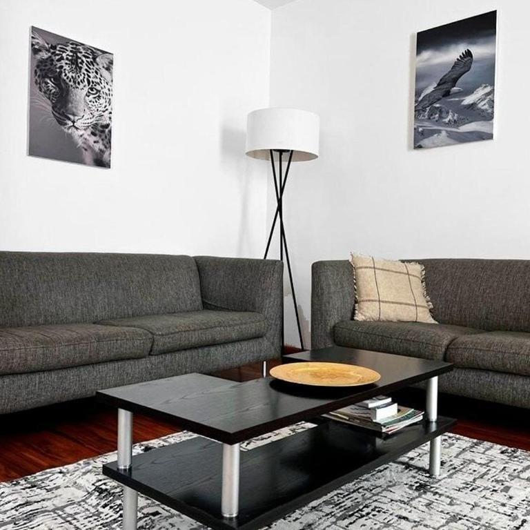 Condesa Residence Amsterdam F Elegant Residence with Inviting Ambiance on Amsterdam Avenue - Apartamento - 13