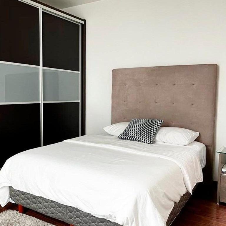 Condesa Residence Amsterdam 202 Bright 1BR 1BA On Amsterdam Av - Apartamento - 3