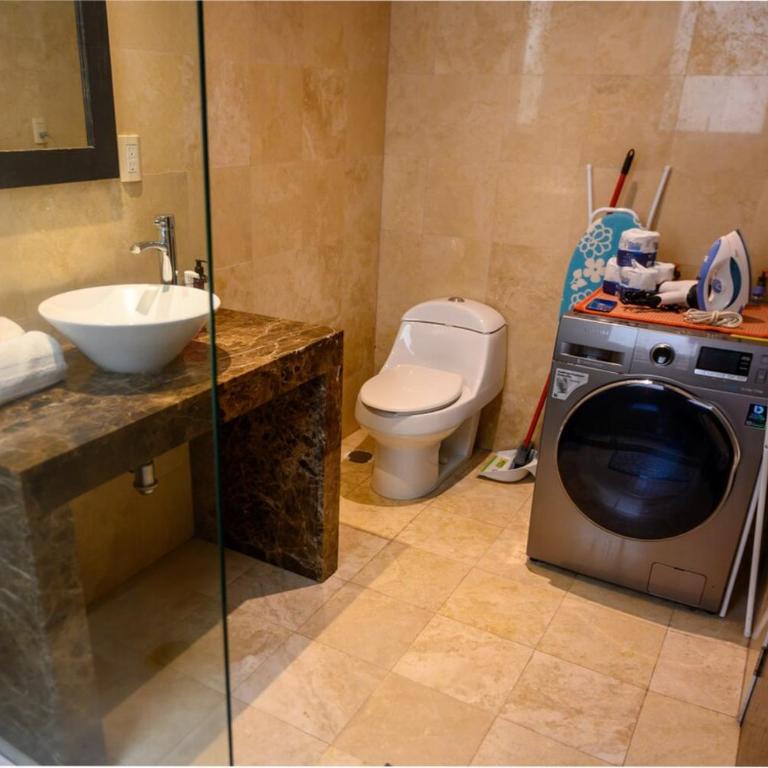 Condesa Residence Amsterdam C Stylish 1 Bedroom, 1 Bathroom Gem on Amsterdam Avenue - Apartamento - 21