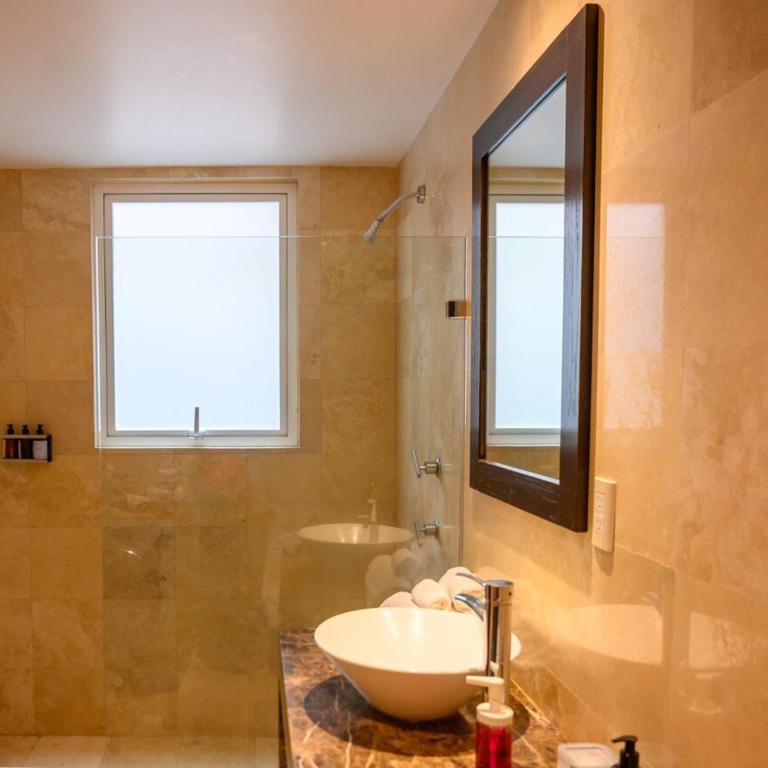 Condesa Residence Amsterdam C Stylish 1 Bedroom, 1 Bathroom Gem on Amsterdam Avenue - Apartamento - 22
