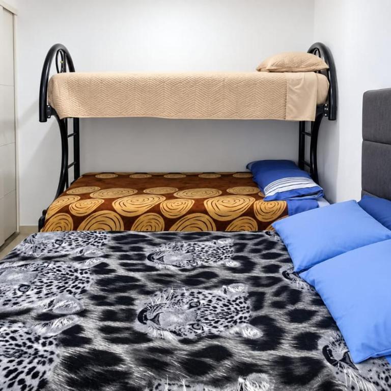 Departamento en ubicación privilegiada - Two-Bedroom Apartment - 13