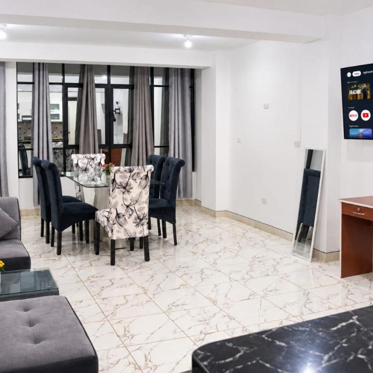 Departamento en ubicación privilegiada - Two-Bedroom Apartment - 1
