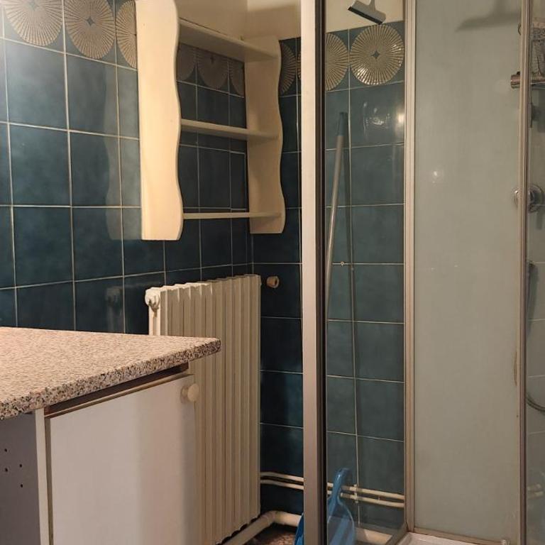 Réouverture et nouvelle gestion - Logement privatif - chambre équipée - Coeur de Bordeaux proche Victoire - Habitación Doble Deluxe con ducha - 3