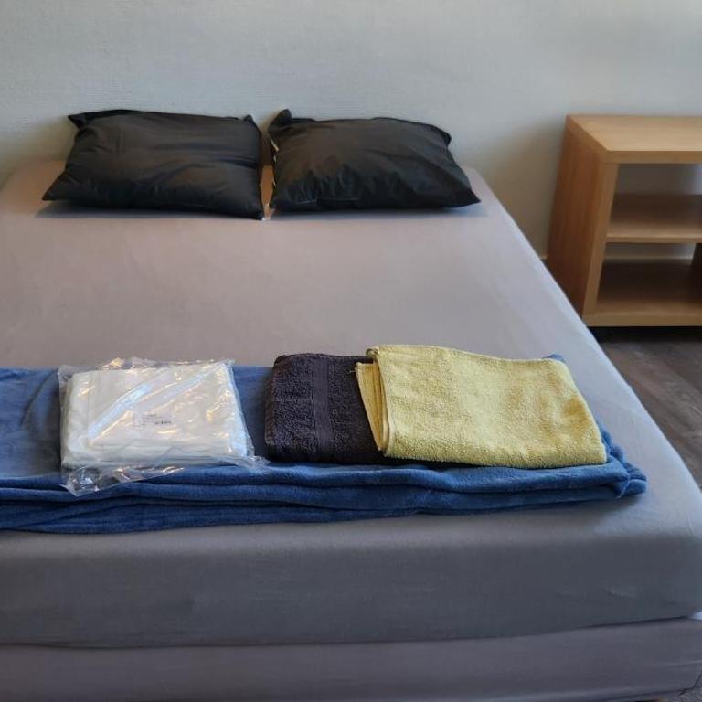 Réouverture et nouvelle gestion - Logement privatif - chambre équipée - Coeur de Bordeaux proche Victoire - Apartamento de 1 dormitorio - 3