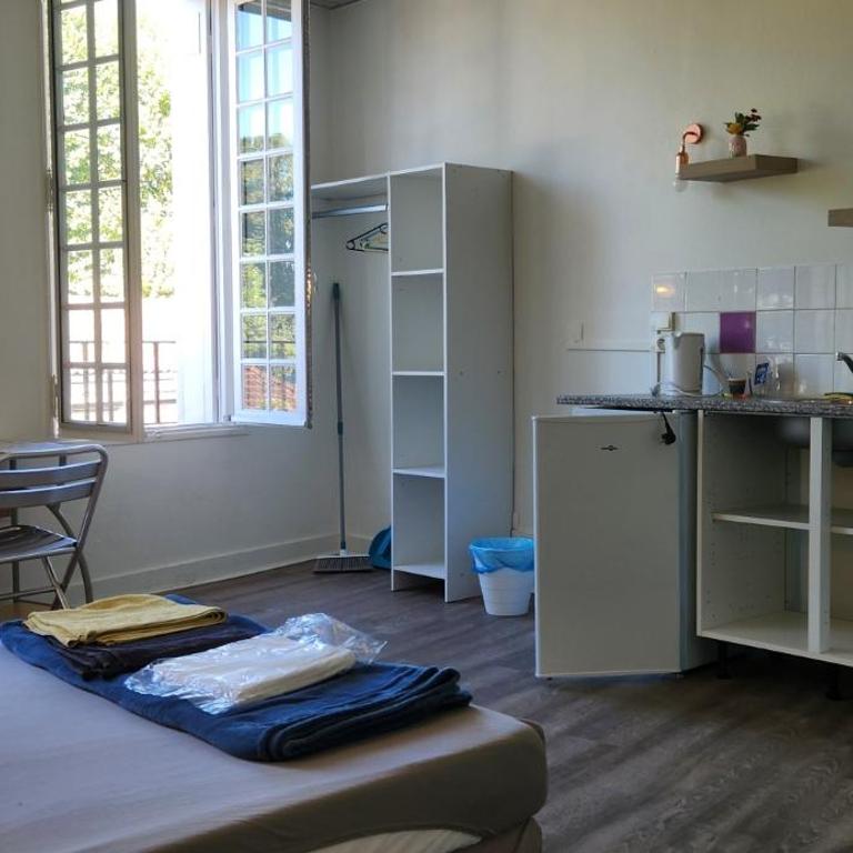 Réouverture et nouvelle gestion - Logement privatif - chambre équipée - Coeur de Bordeaux proche Victoire - Apartamento de 1 dormitorio - 1