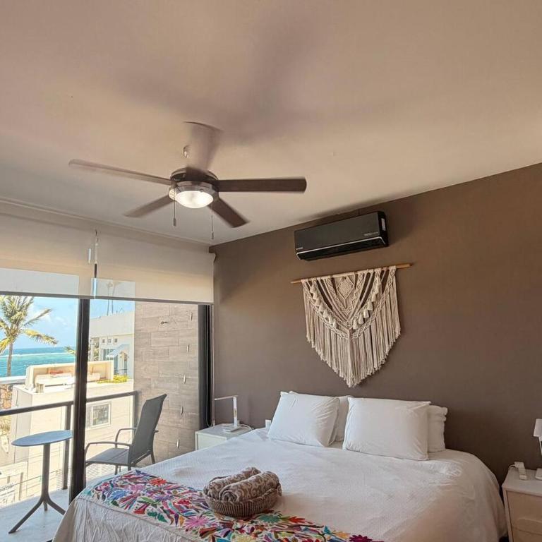 Beachfront Views Next to the Pier - Apartamento - 4