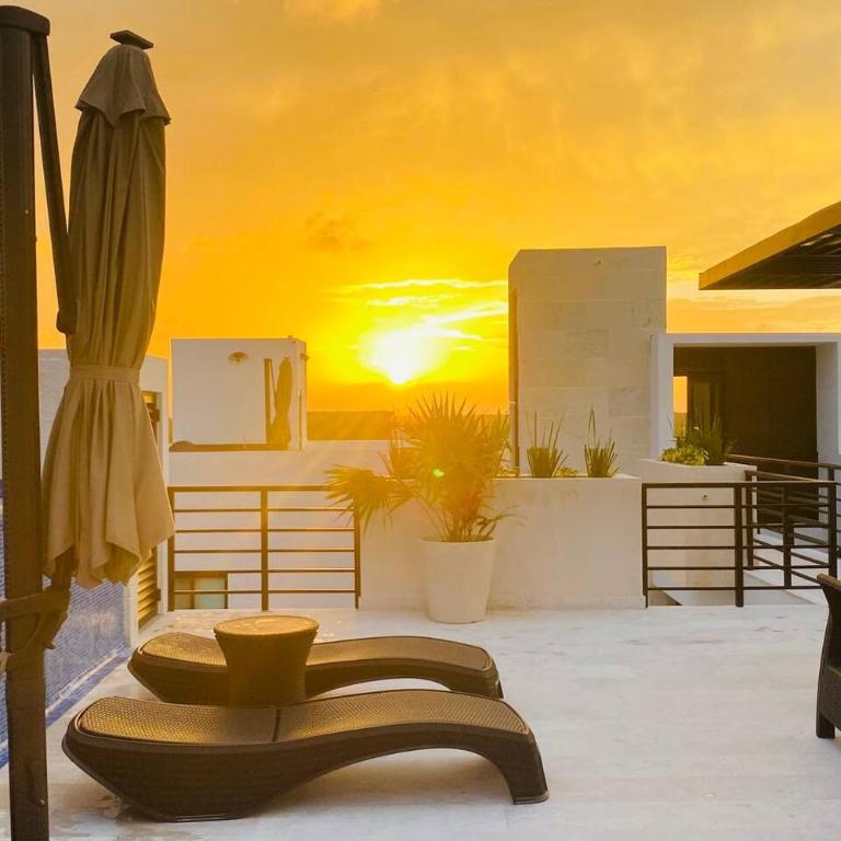 Beachfront Views Next to the Pier - Apartamento - 44