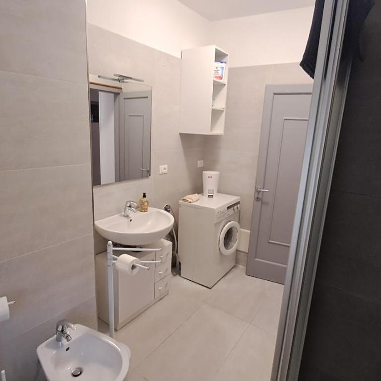 CASA MARIA lafinestrasulgarda - Two-Bedroom Apartment - 77