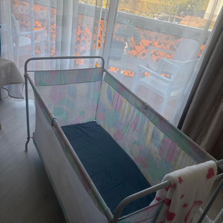 Bel appartement climatisé et spacieux de 100m2 au 3e étage avec ascenseur -A 5mn à pied du parc des expositions congrès de Dijon et ENG et 10mn du centre ville place Parking devant l'immeuble - Appartement 3 Chambres - 41