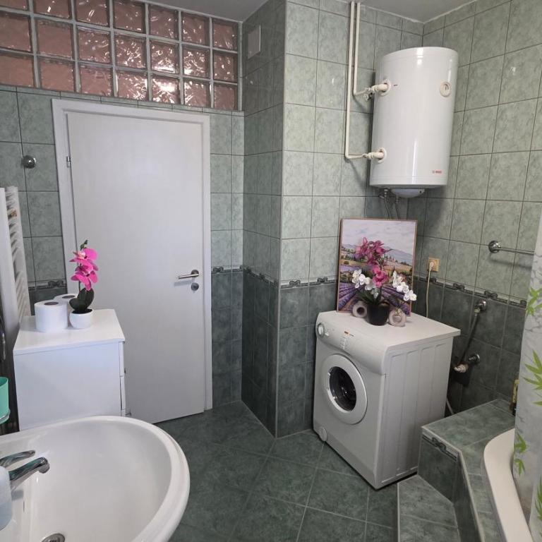Apartmani Japod - Three-Bedroom Apartment - 22