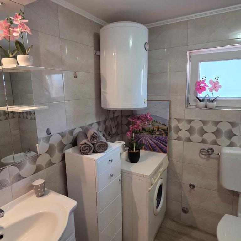 Apartmani Japod - Three-Bedroom Premium Apartment - 19