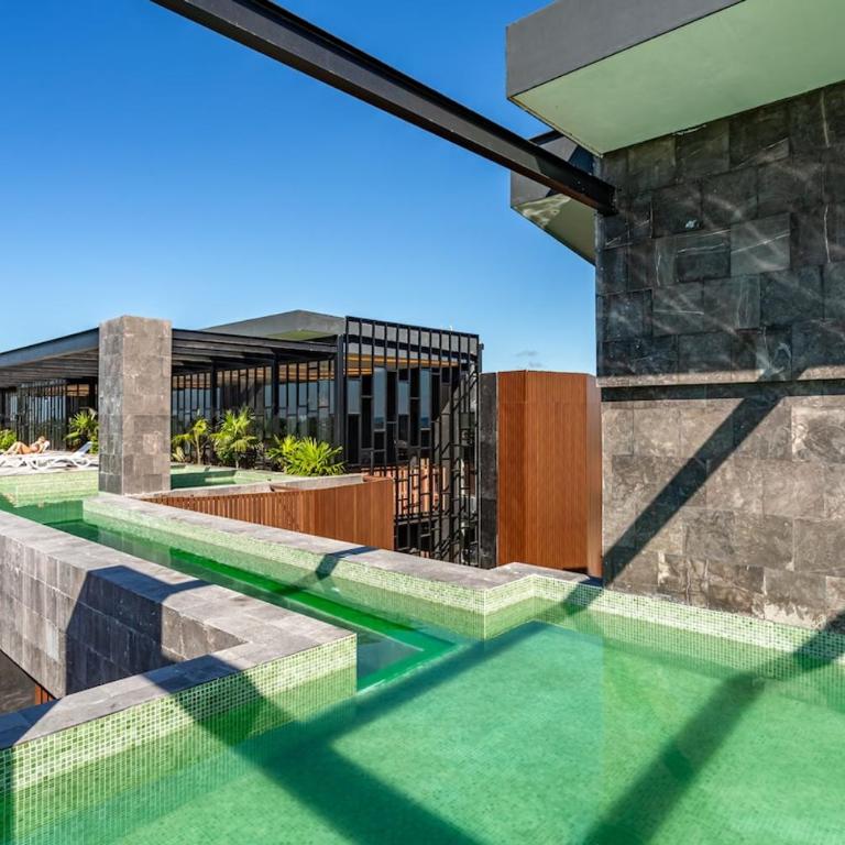 Deluxe apt 1 bdr cool jacuzzi close to beach - Apartamento - 57