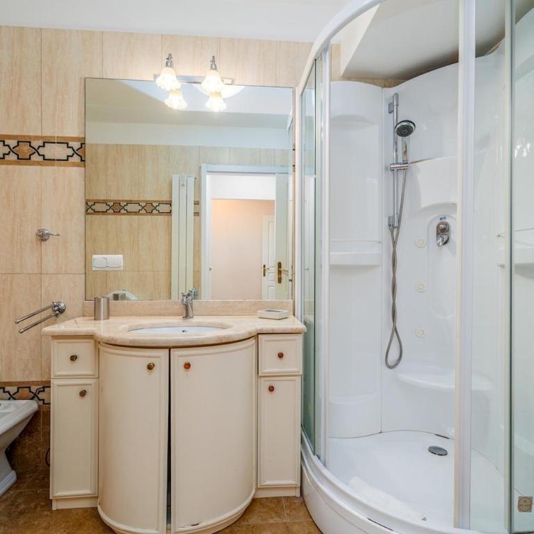Maison Joséphine, large 3-room apartment with Sea and Monaco view - Appartement 2 Chambres - 19