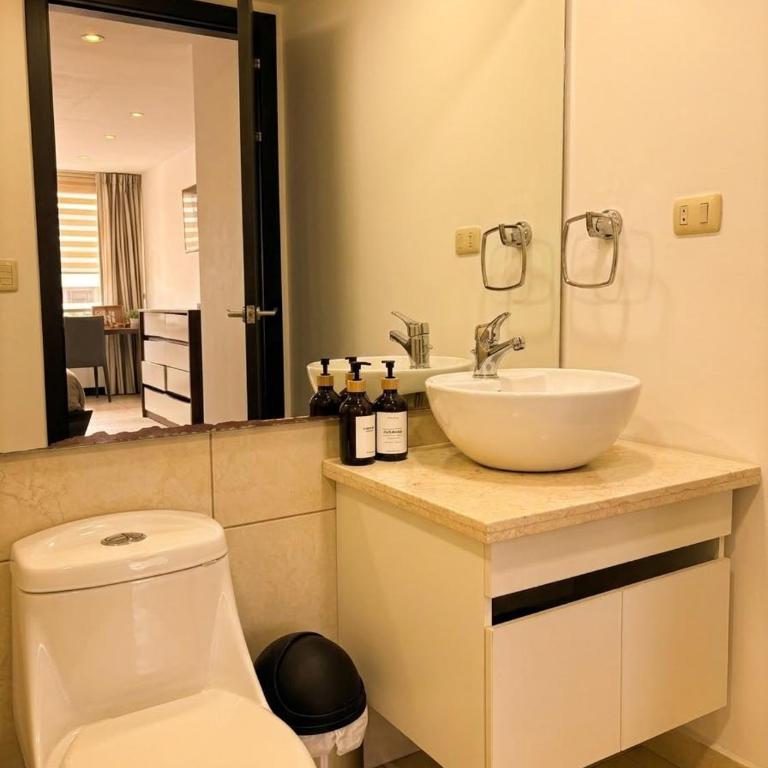 Departamento en Puerto Santa Ana Frente al río - Cerca de Aeropuerto - Suite con vistas al río - 3