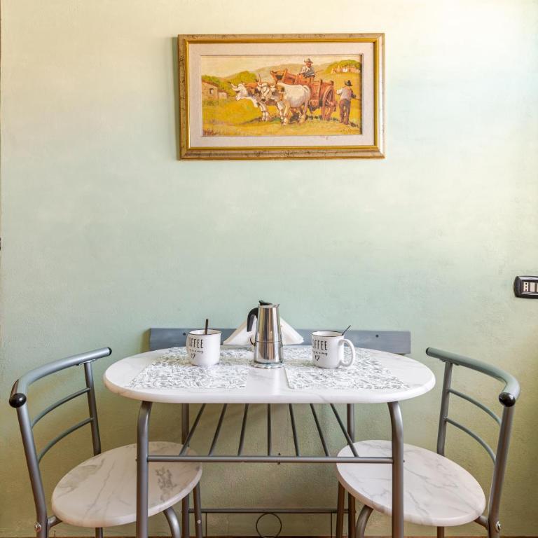 Rombolino Guest House -Free Parking - Vicino al PalaLivorno "Modigliani Forum" - Appartamento con 1 Camera da Letto - 5