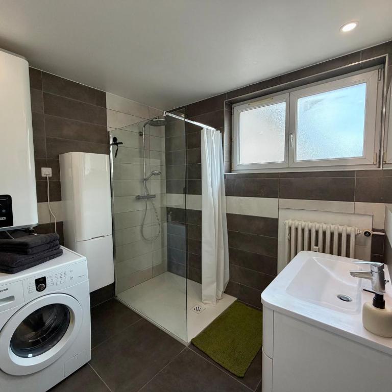 La belle adresse - 75m2 - 700m du centre-ville et proche gare - Appartement 1 Chambre - 3