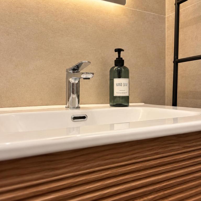 Casa Indipendente in Fiumicino centro - Villa con 3 Camere da Letto - 15